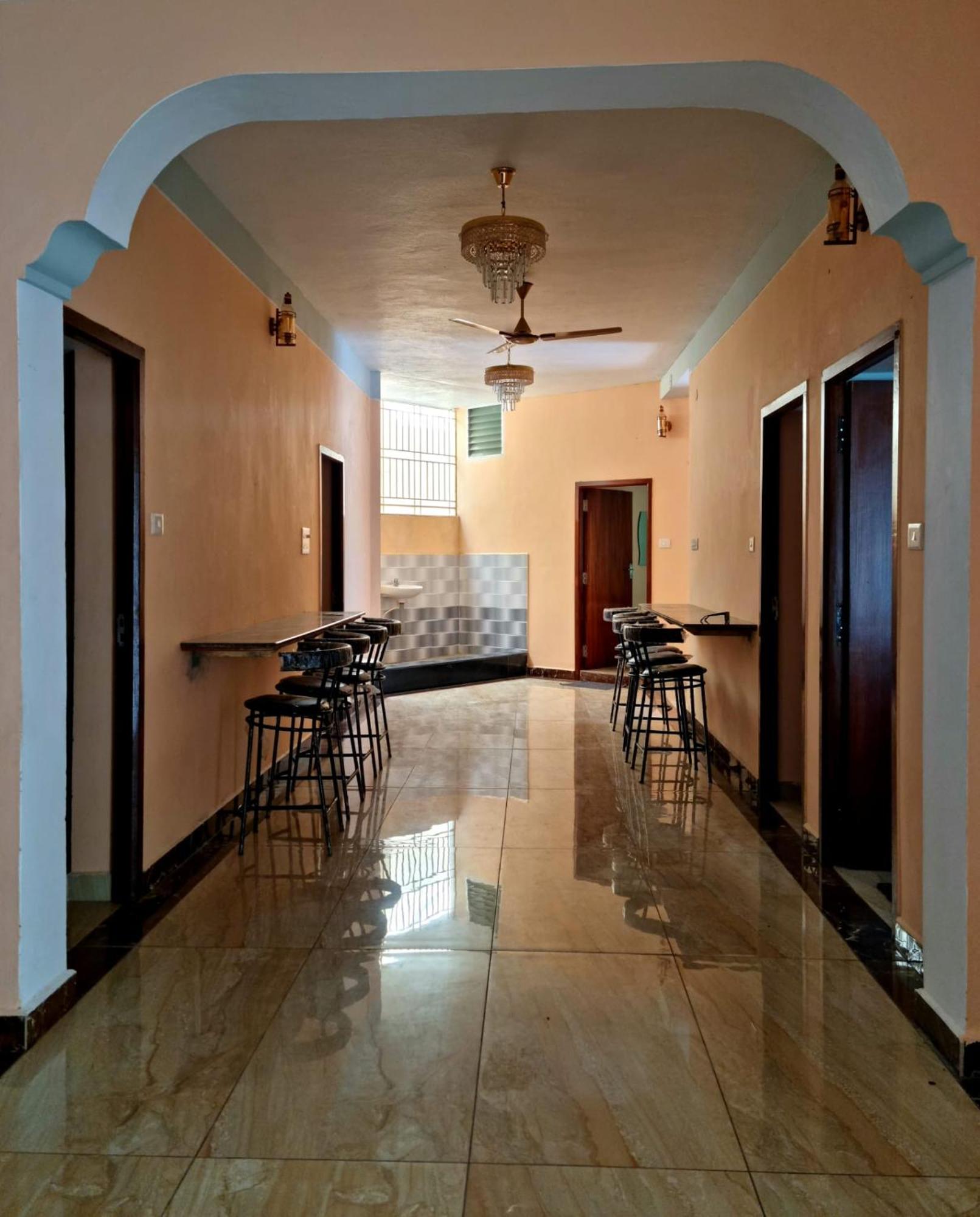 La Villa Pondi Cherie Centertownbeachauroville Puducherry Exterior foto