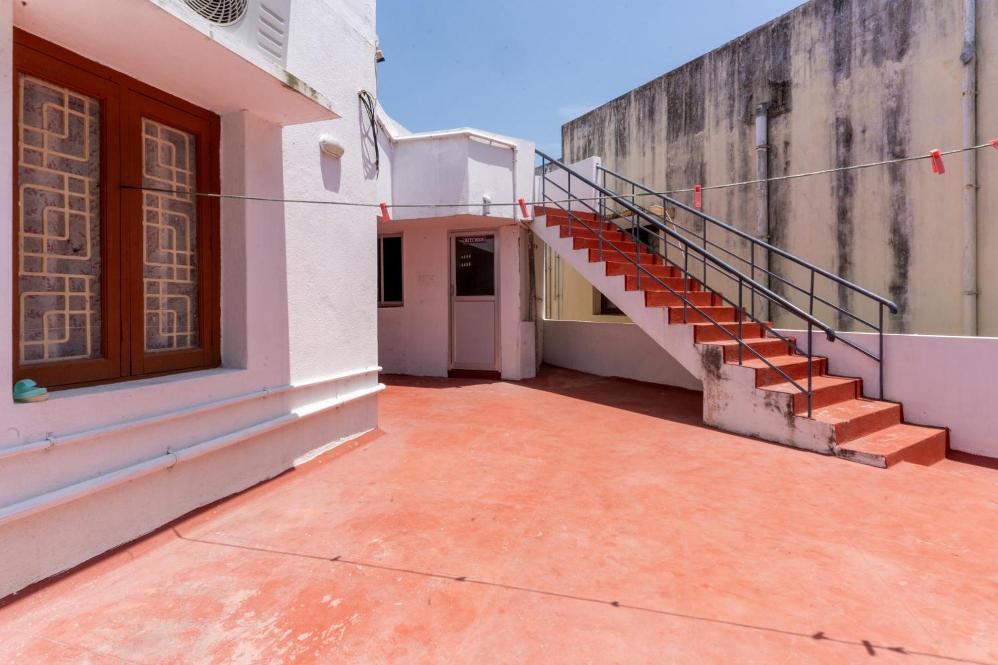 La Villa Pondi Cherie Centertownbeachauroville Puducherry Exterior foto